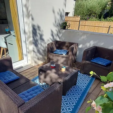 Garrigue - Piscine, Parking, Maison Entiere